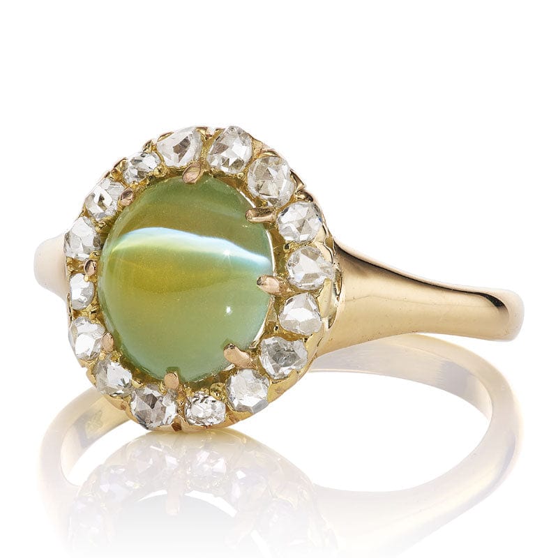 Cat's Eye ring diamond with gemstone