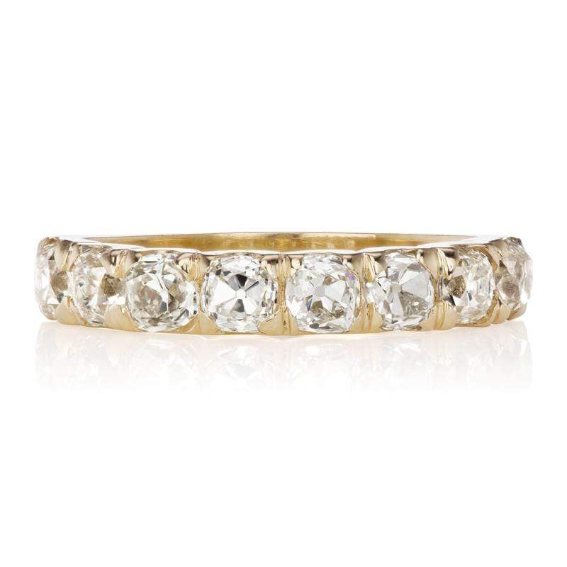 8 Diamond Wedding Band in 18kt Yellow Gold