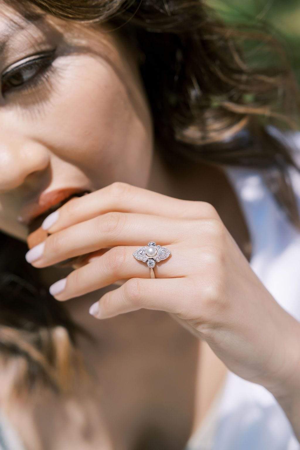 j-k-l color, vs clarity in platinum setting