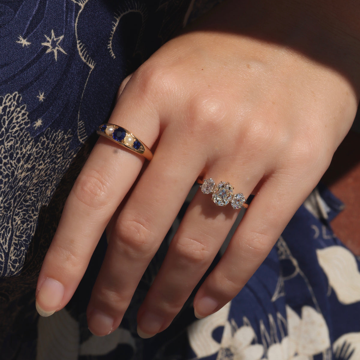 ANTIQUE diamond engagement ring with gemstone