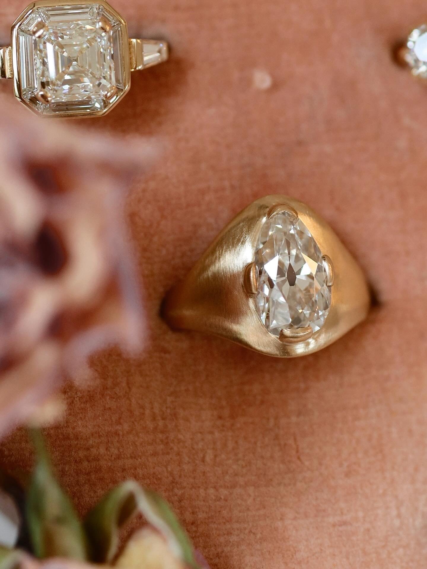 2-3 CaratsSolitaire diamond Rings for sale 