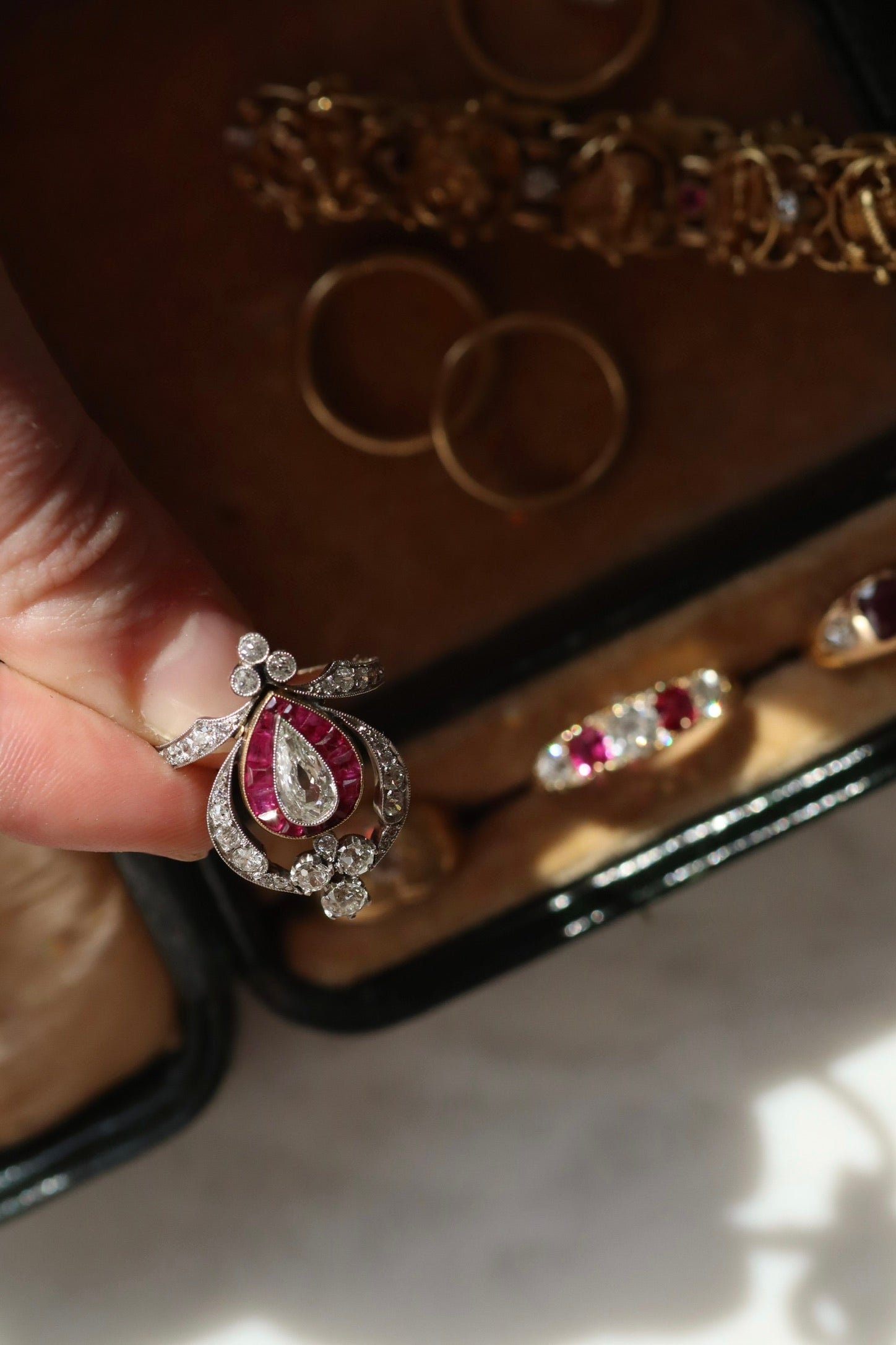 ANTIQUE diamond engagement ring