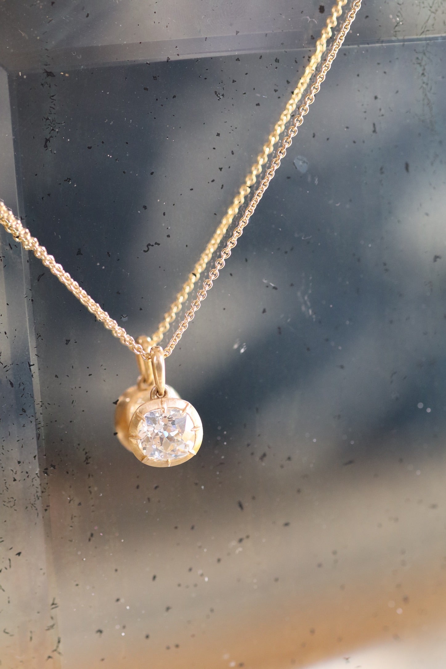 4-5 CaratsCharms & Pendants for sale 