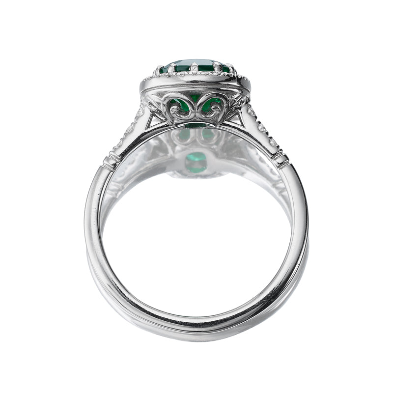 diamond in platinum setting