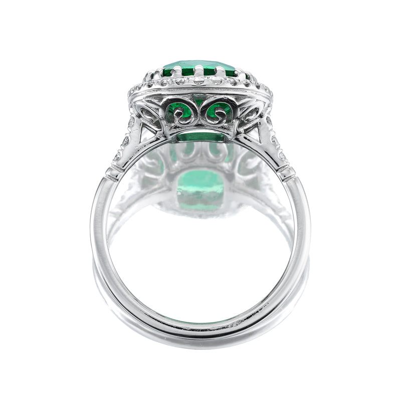 diamond in platinum setting