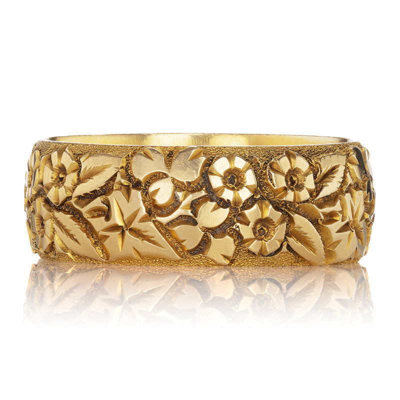 Antique 18kt Yellow Gold Band with Floral Engravings
