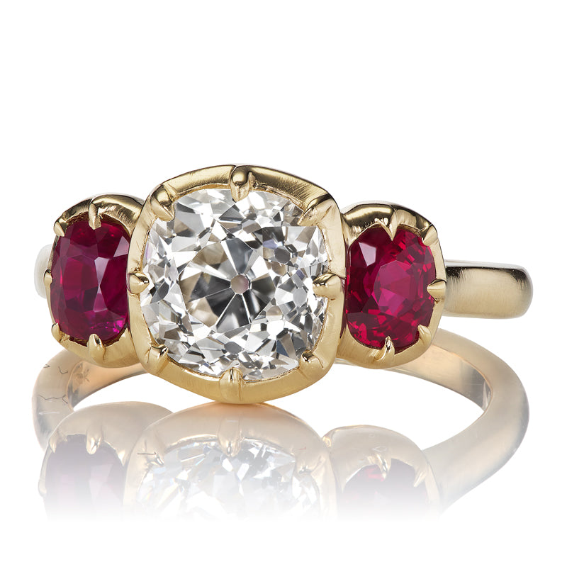 1.90ct Old Mine Cut Diamond diamond engagement ring with gemstone