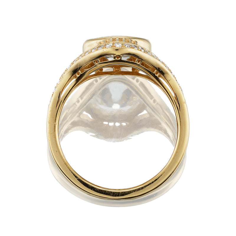 j-k-l color, vs clarity diamond in yellow gold setting