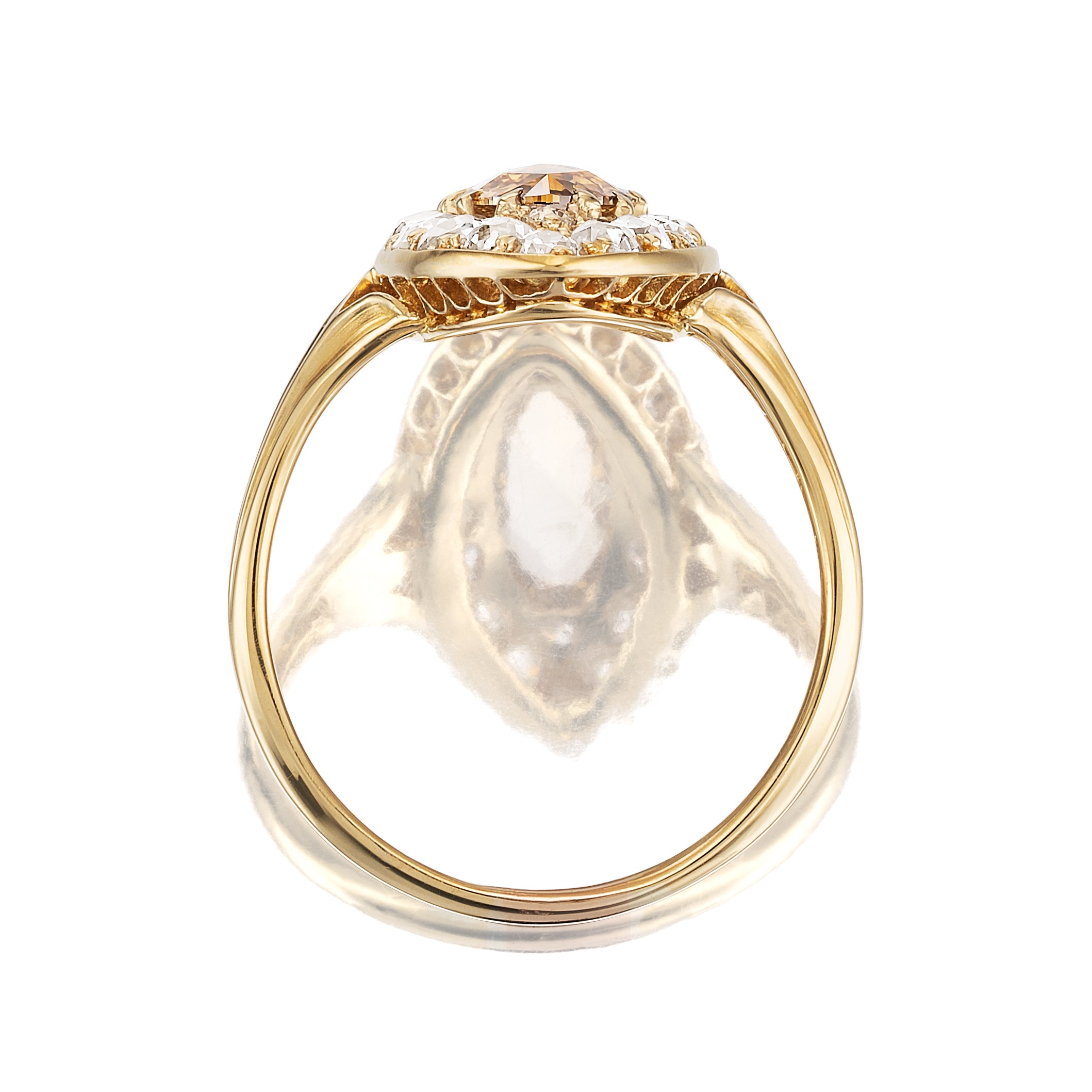 fancy color, si-i clarity diamond in yellow gold setting