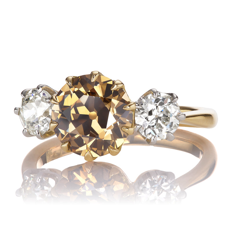 2-3 Carats vintage engagement ring
