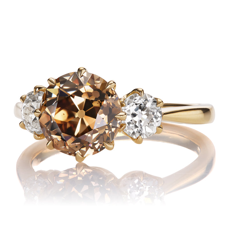 2-3 Carats vintage engagement ring
