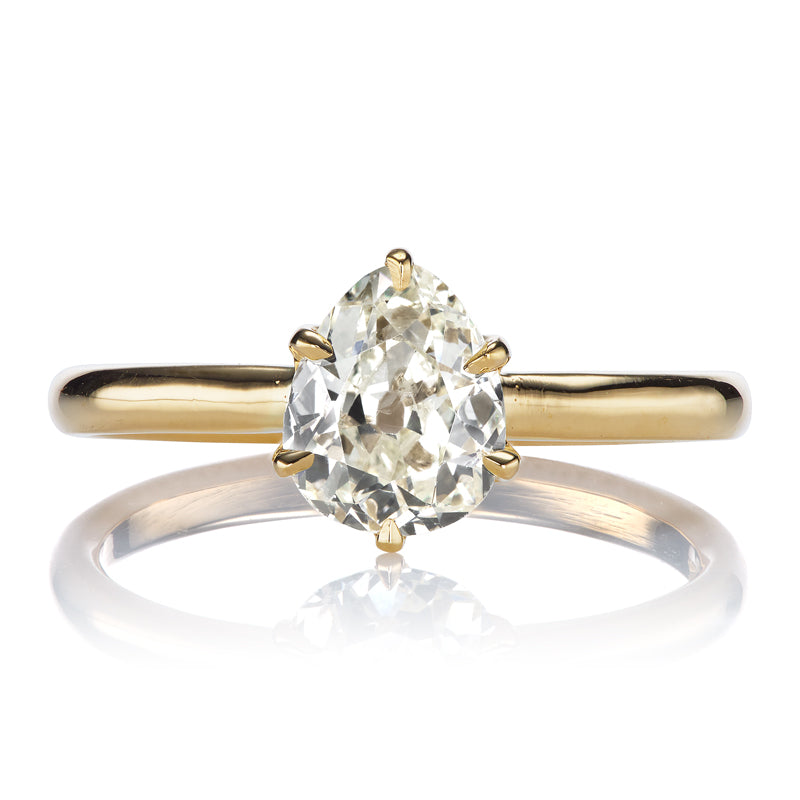 1.04 Carat Pear Shaped Diamond Engagement Ring