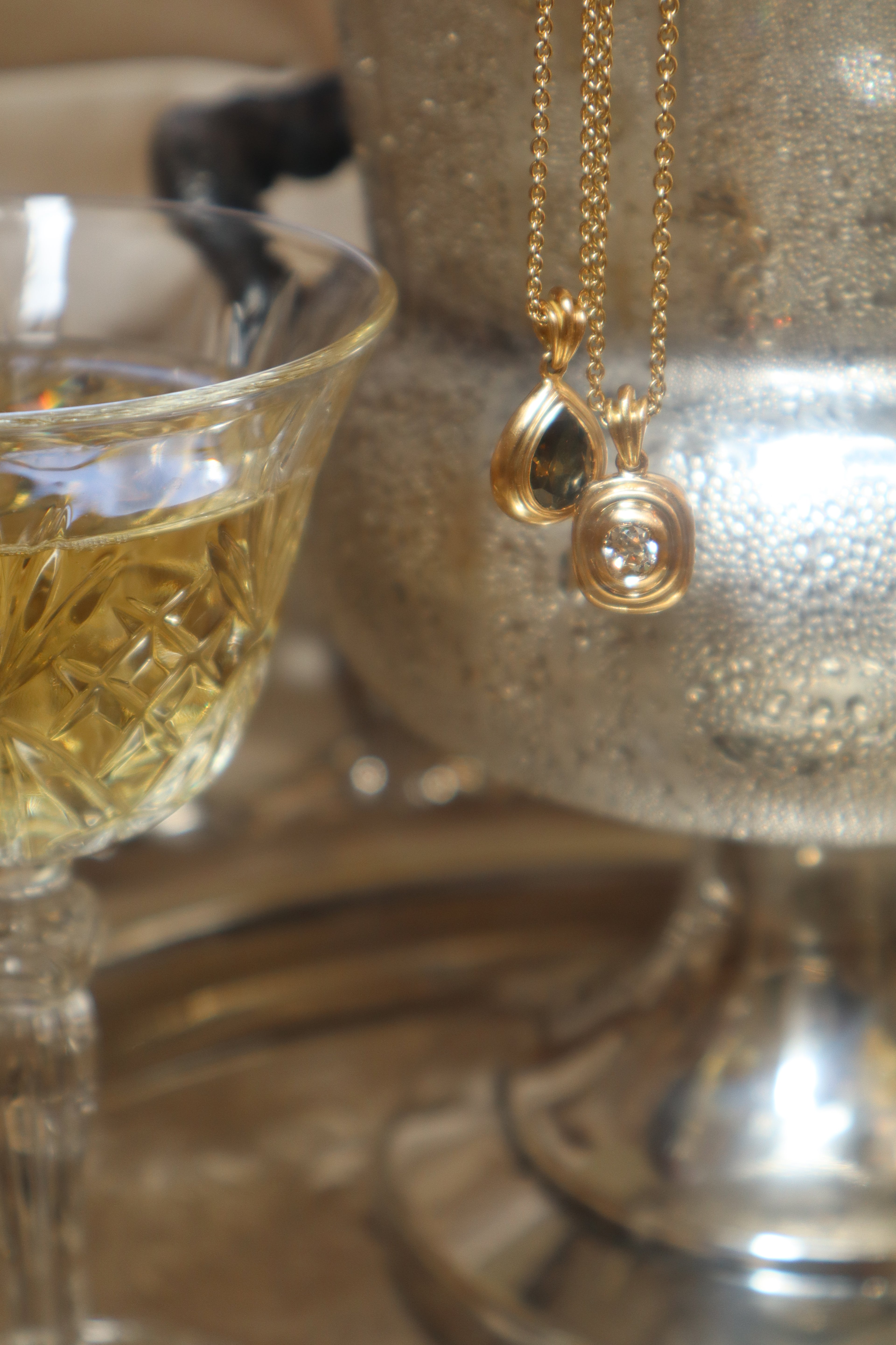 2-3 Carats vintage engagement ring