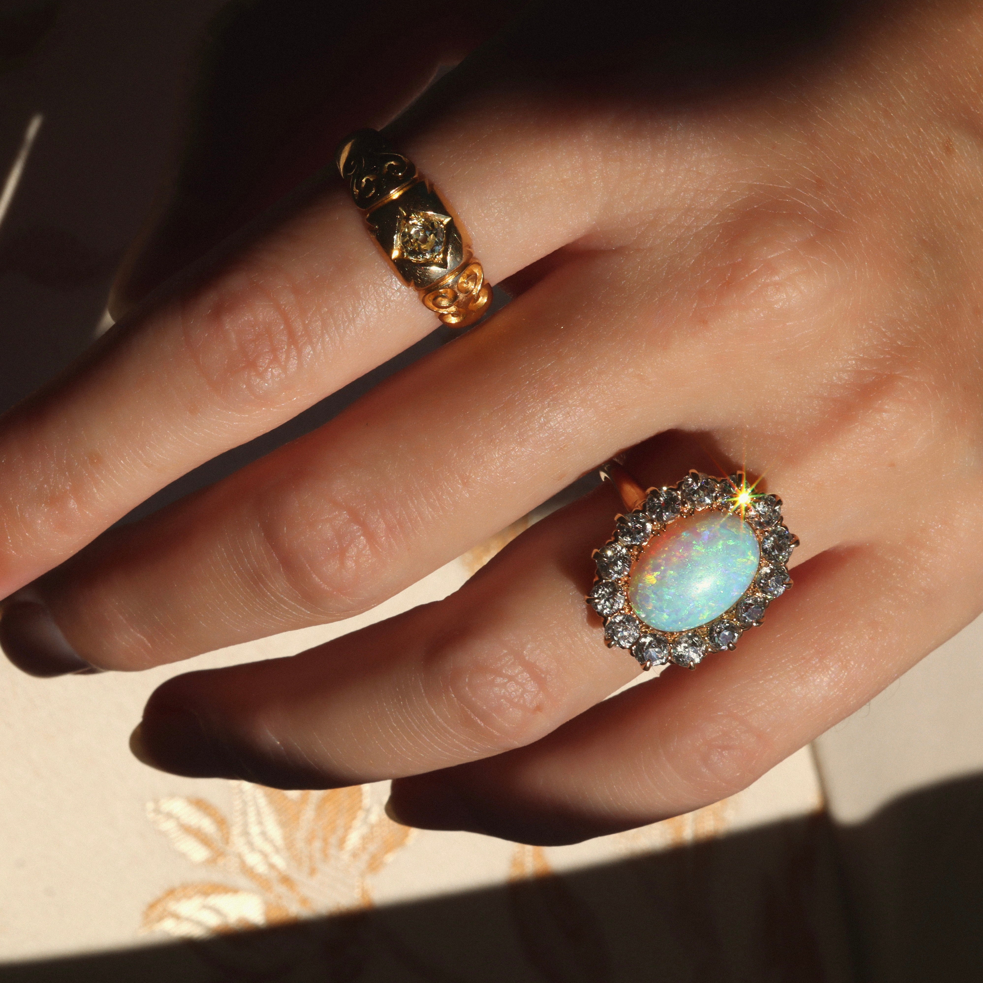 ANTIQUE diamond engagement ring with gemstone