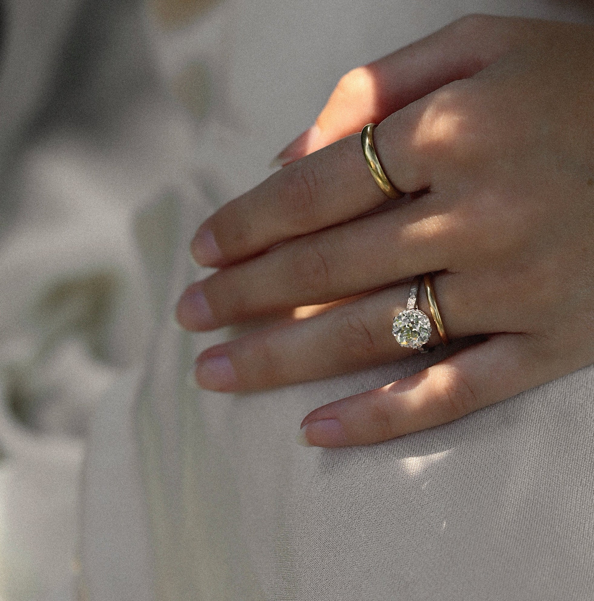 ANTIQUE diamond engagement ring