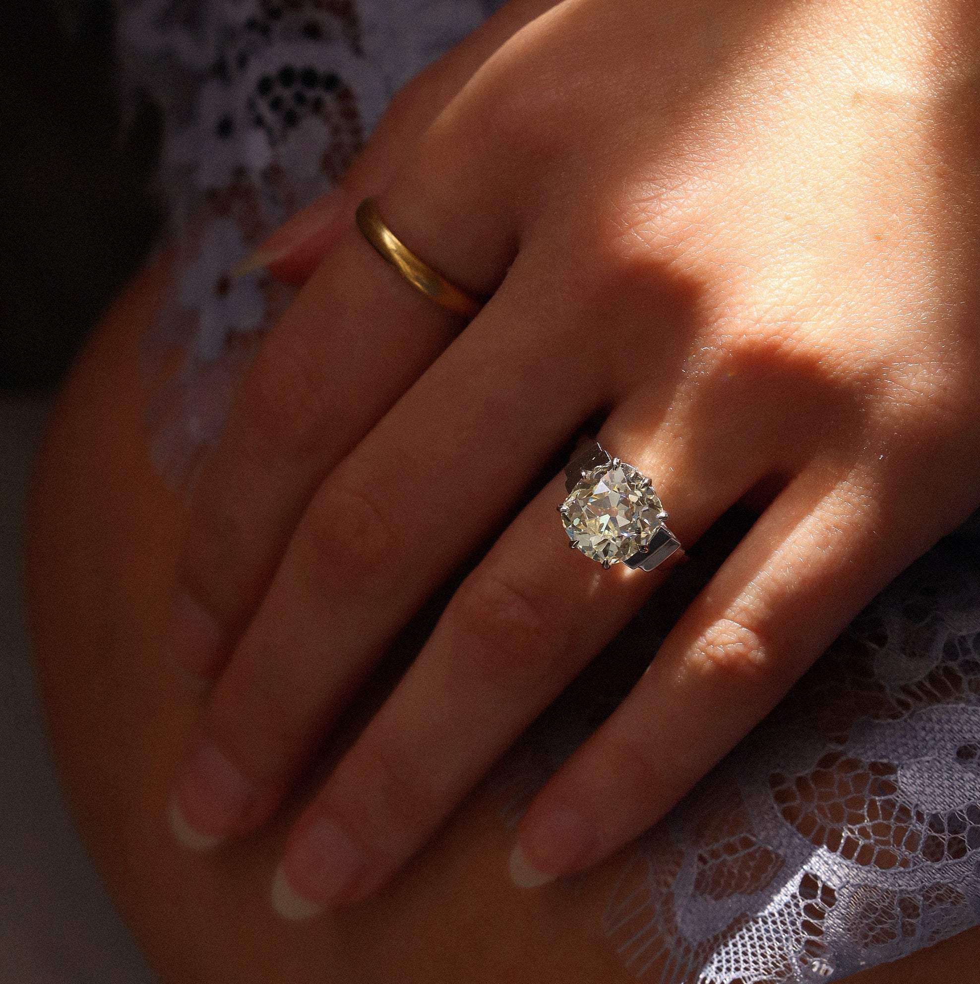 ANTIQUE diamond engagement ring