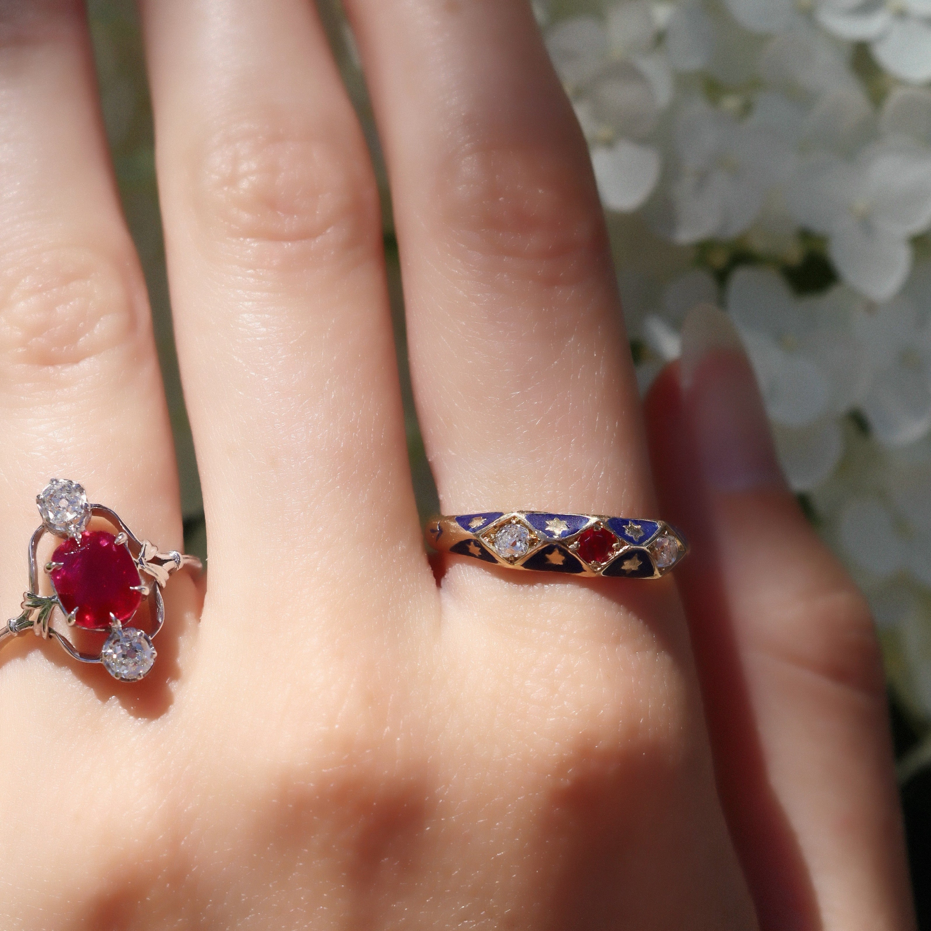 ANTIQUE diamond with gemstone