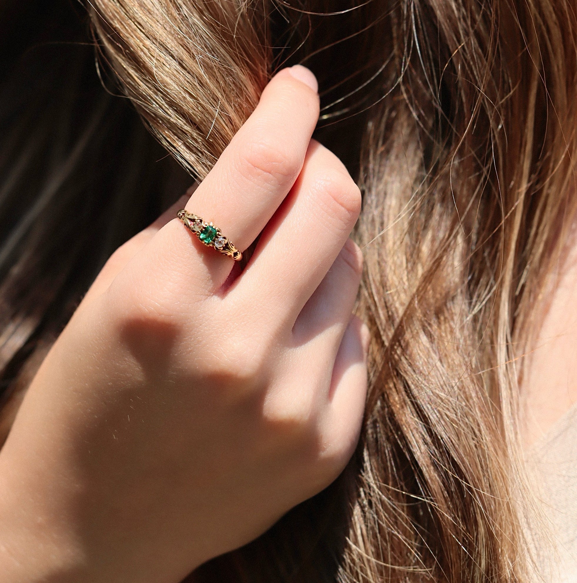 ANTIQUE diamond engagement ring with gemstone