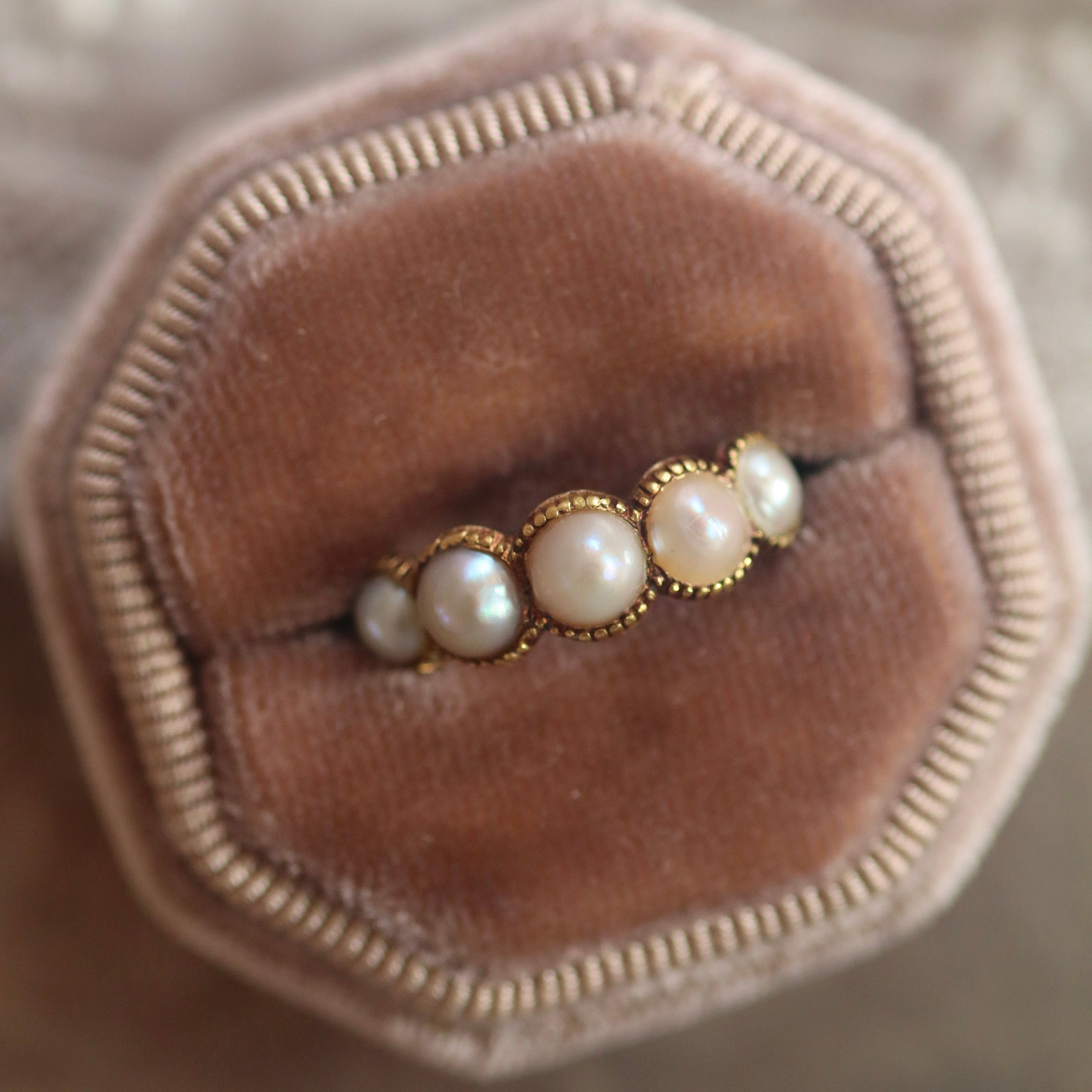 ANTIQUE diamond with gemstone