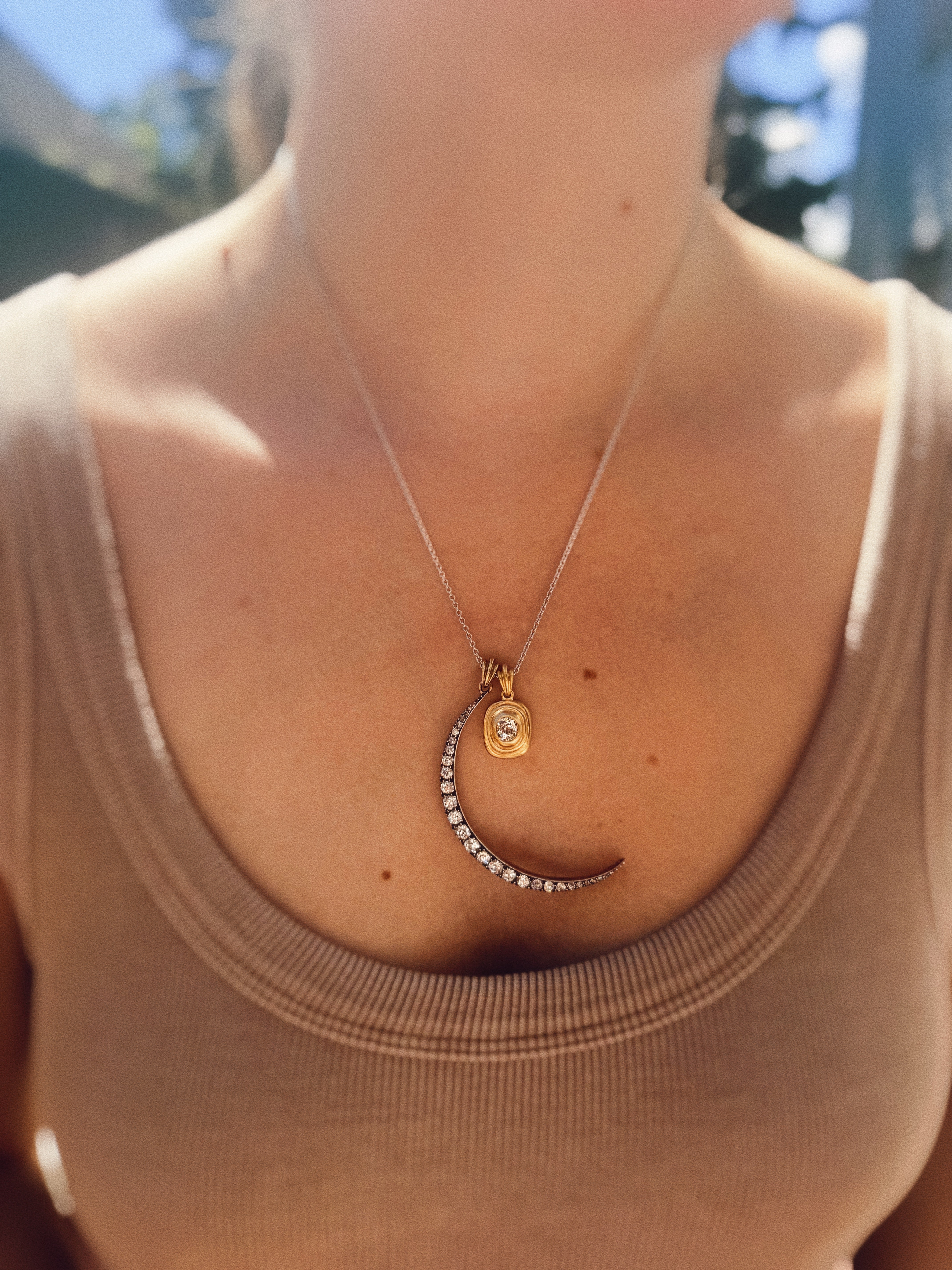 2-3 Carats vintage engagement ring