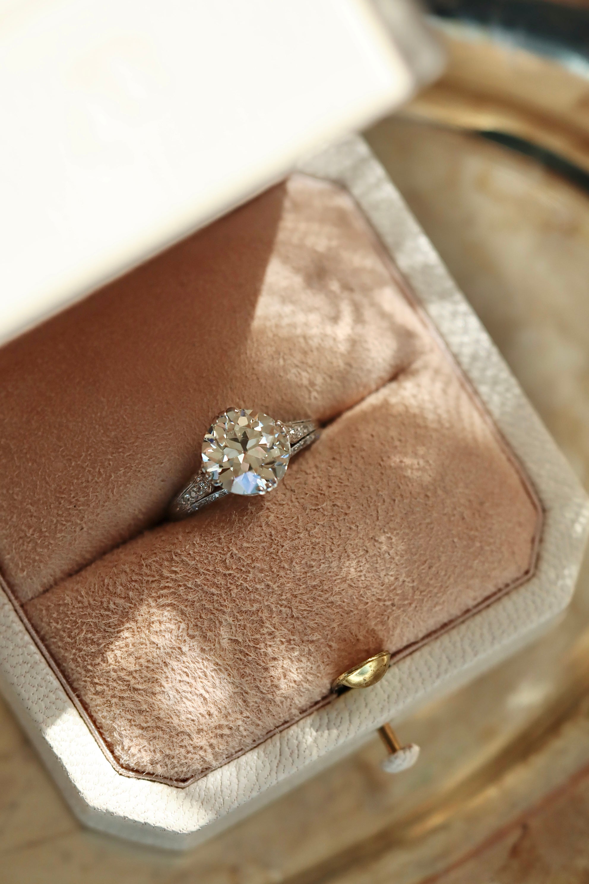 2-3 CaratsRings for sale 