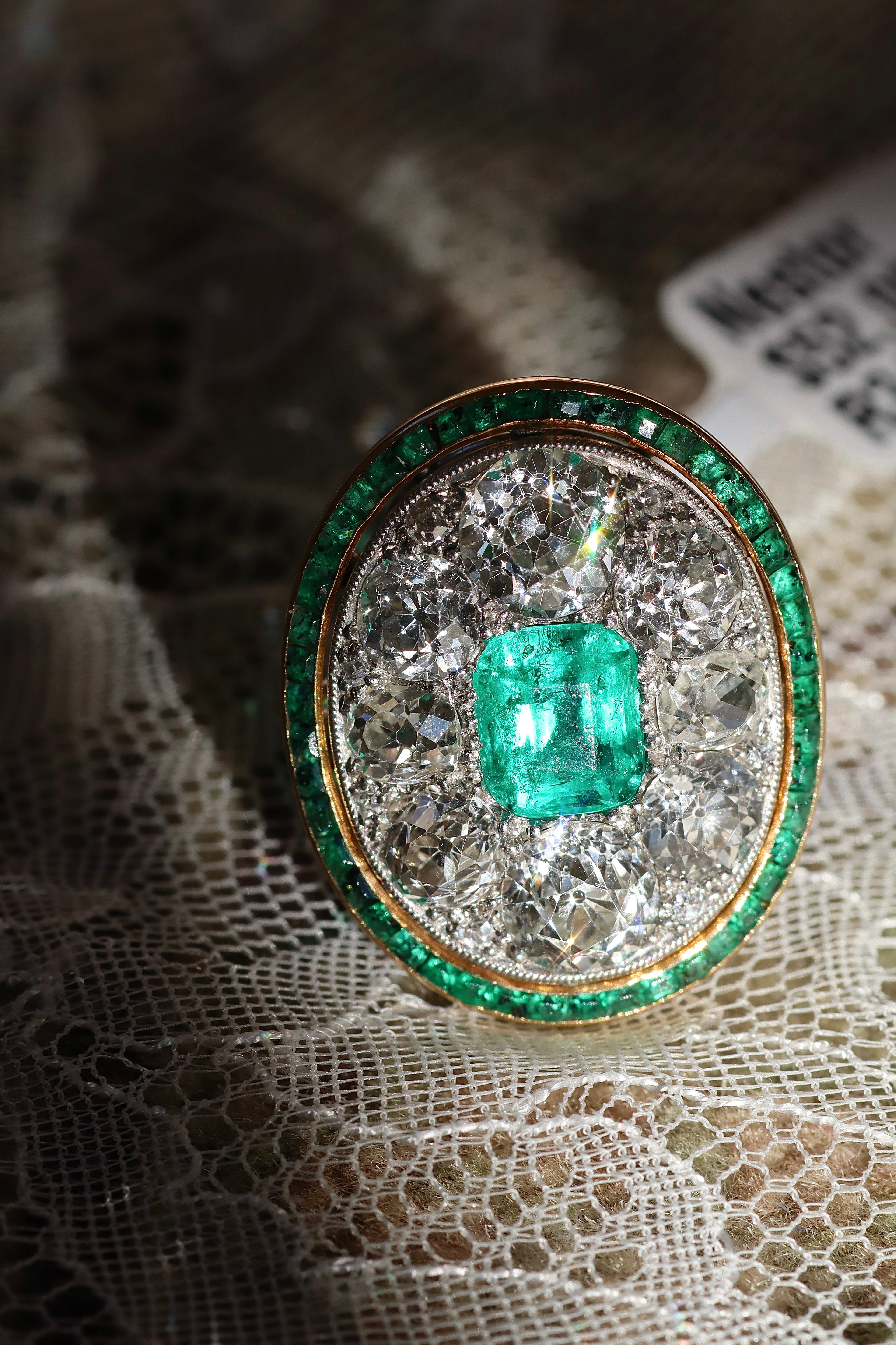 ANTIQUE diamond engagement ring with gemstone