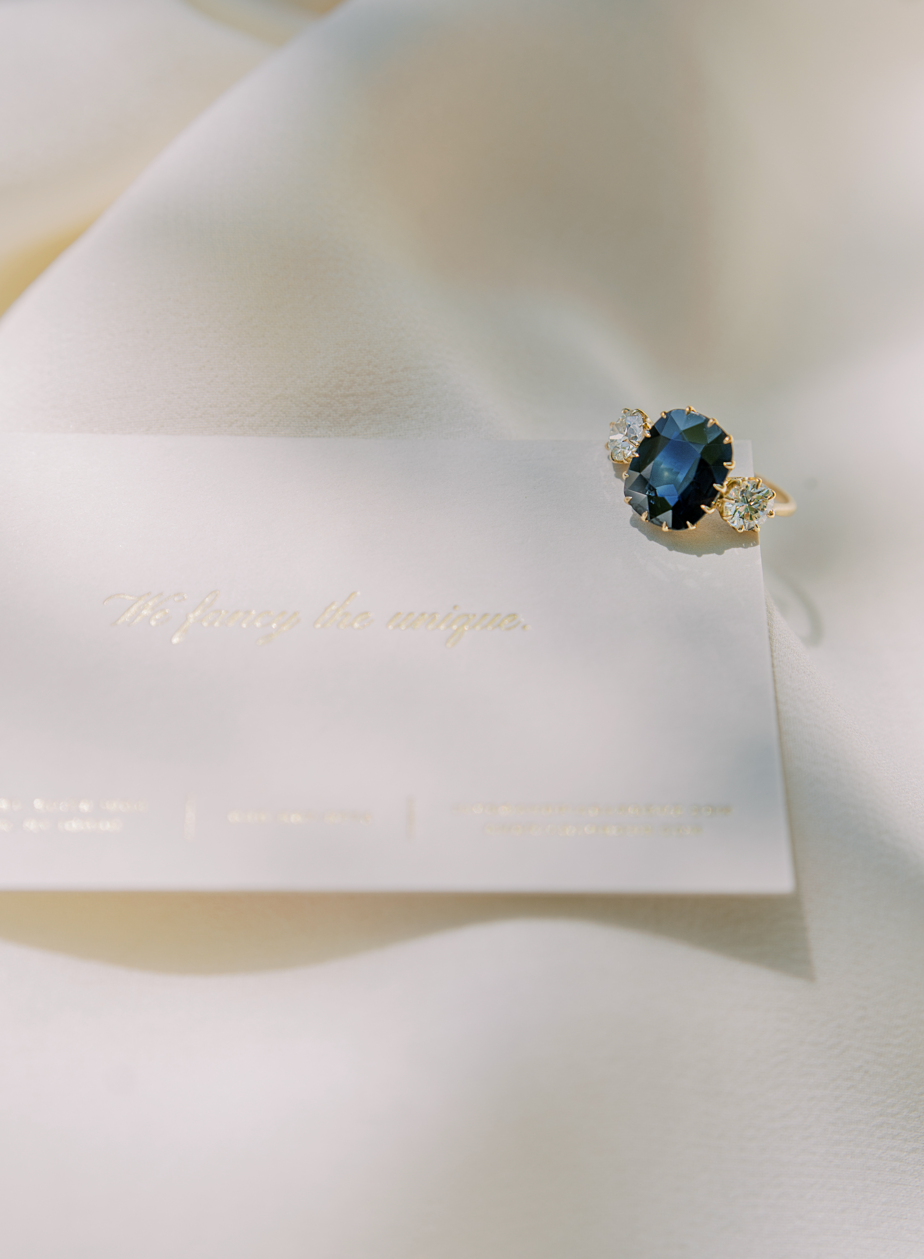 j-k-l color, diamond in yellow gold setting