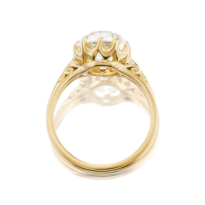 m-z color, si-i clarity in yellow gold setting