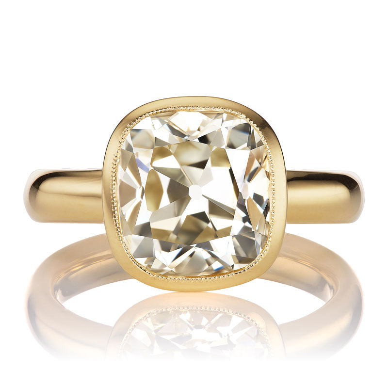 Chunky Warm OMC in Gold Bezel Setting