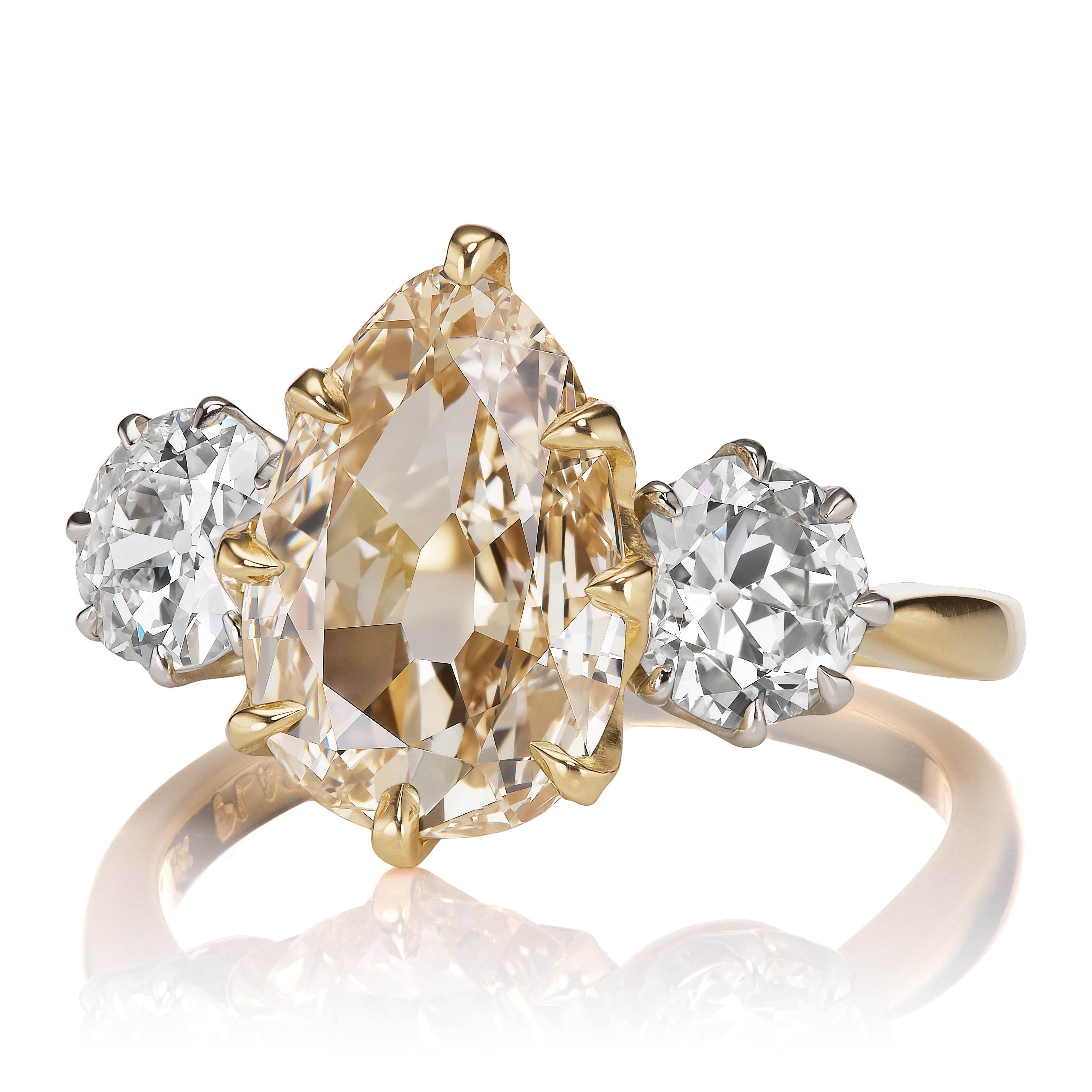 2-3 Carats vintage engagement ring