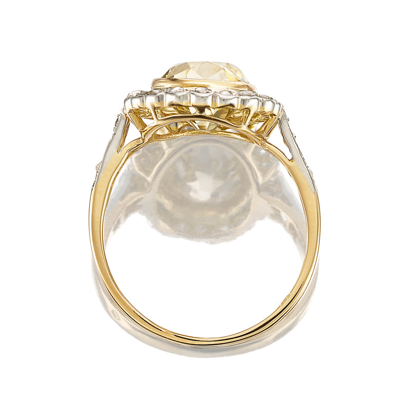 FANCY color SI-I clarity diamond Engagement Rings