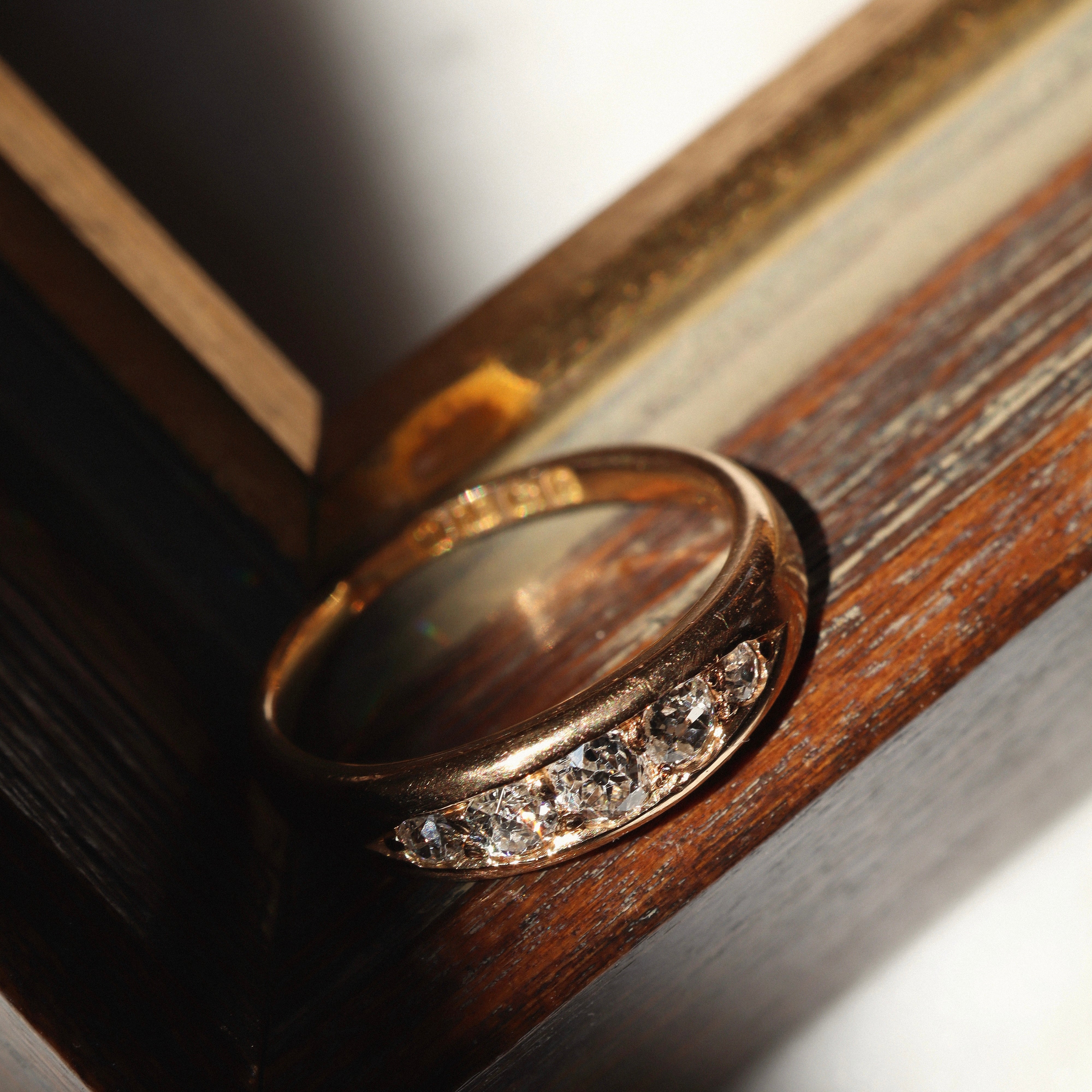 ANTIQUE diamond engagement ring