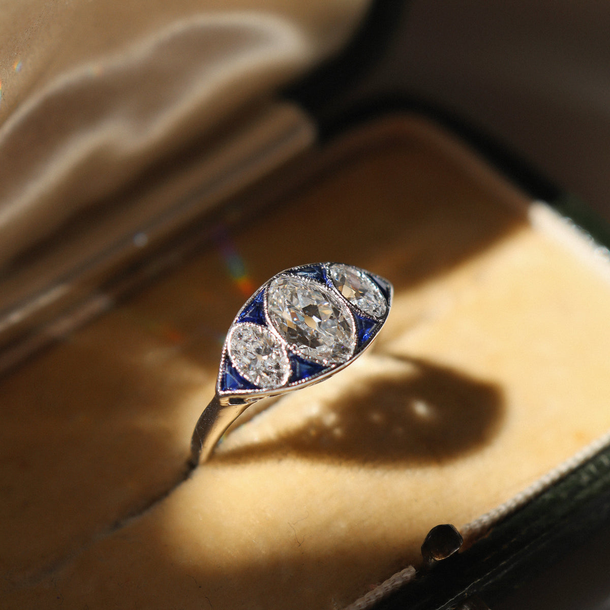 ANTIQUE diamond with gemstone