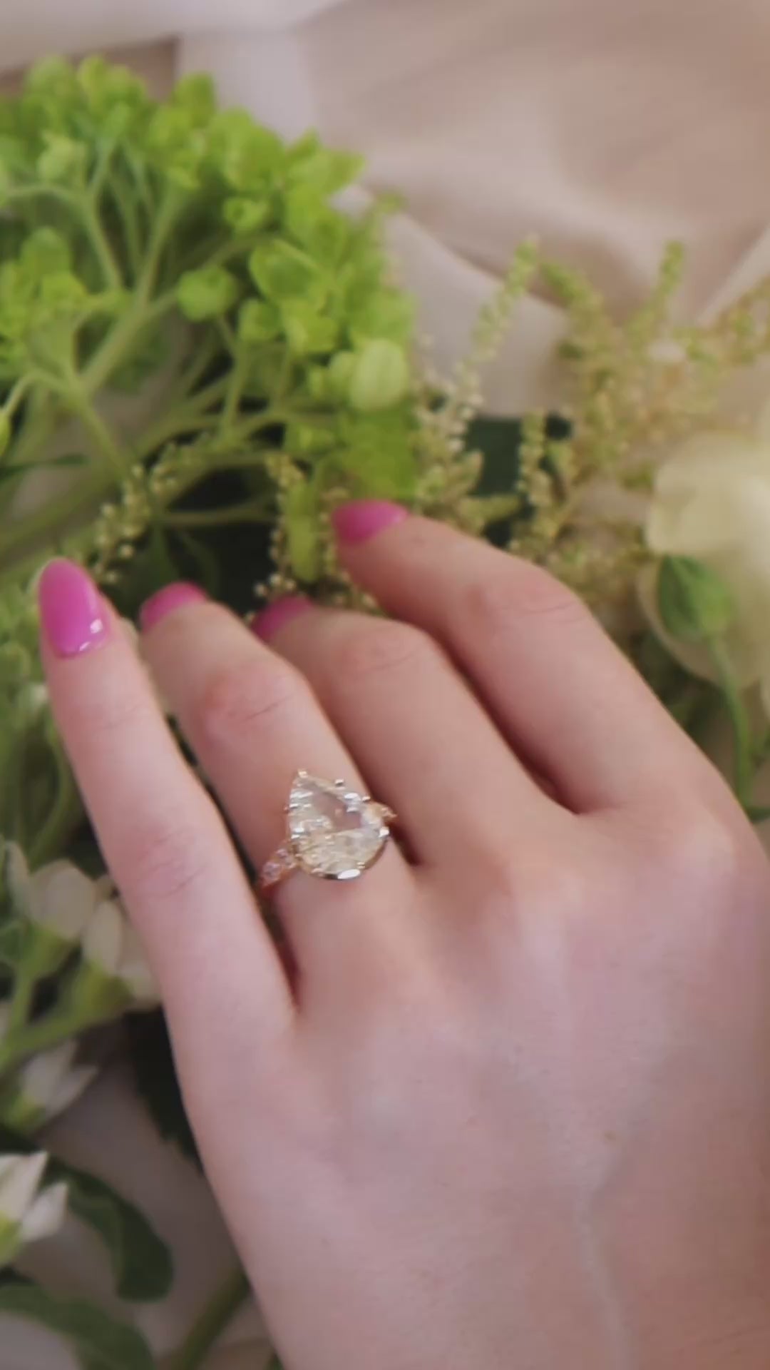  videos and images of vintage Rings-Solitaire Pear cut diamond Rings