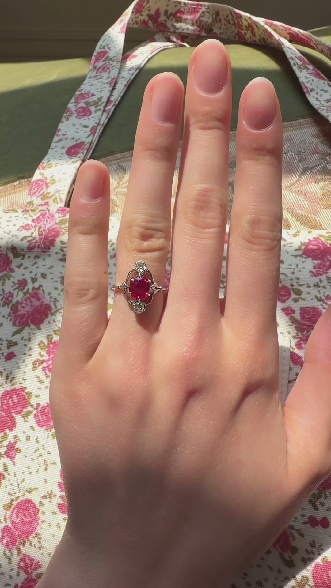  videos and images of vintage Rings-Rings