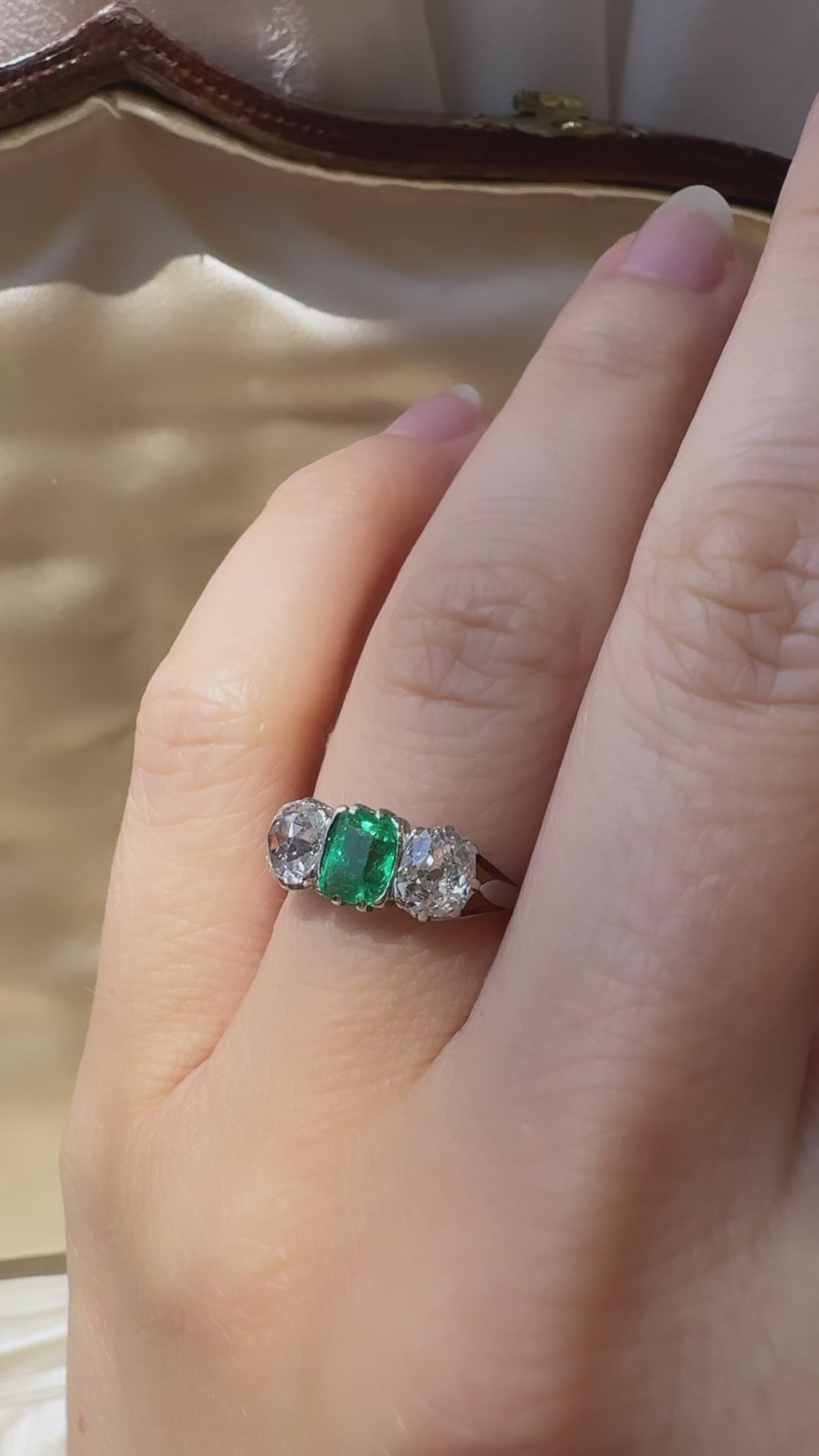 diamond in platinum setting