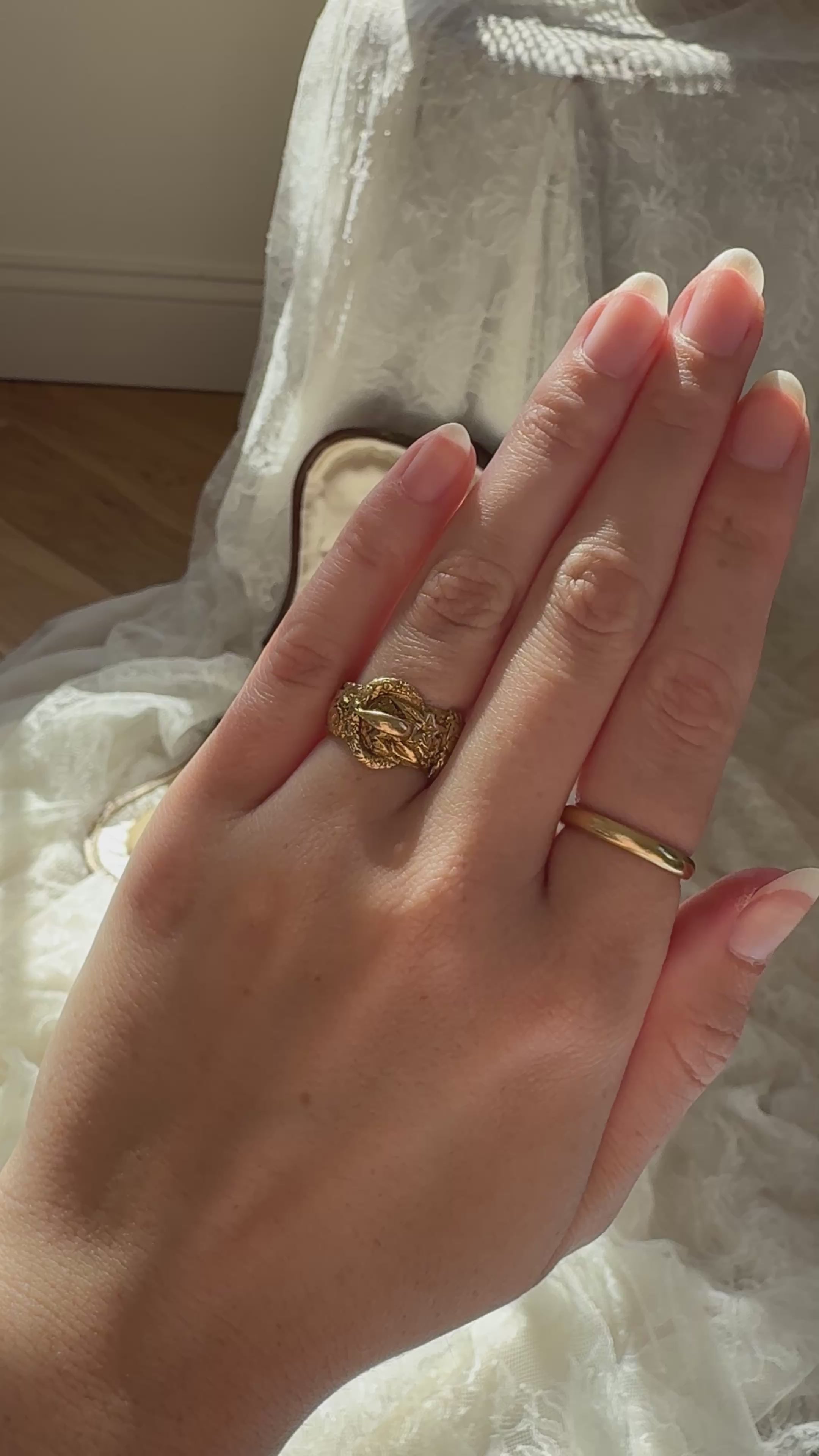  videos and images of vintage Rings-Rings