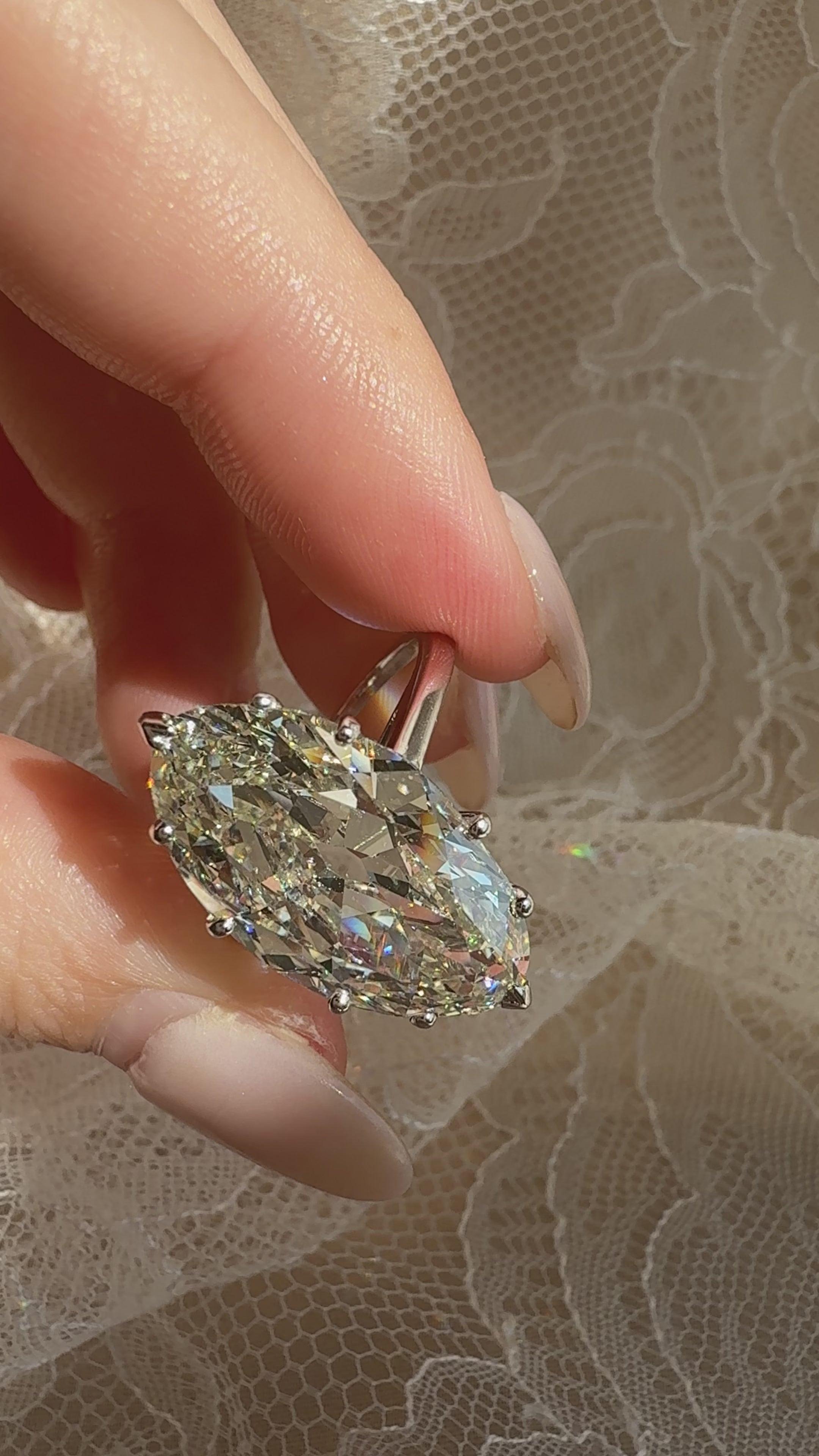 Marquise/Oval cut diamond Rings