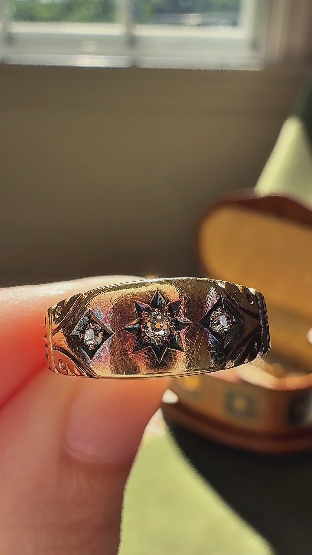 Old Mine cut diamond Decor