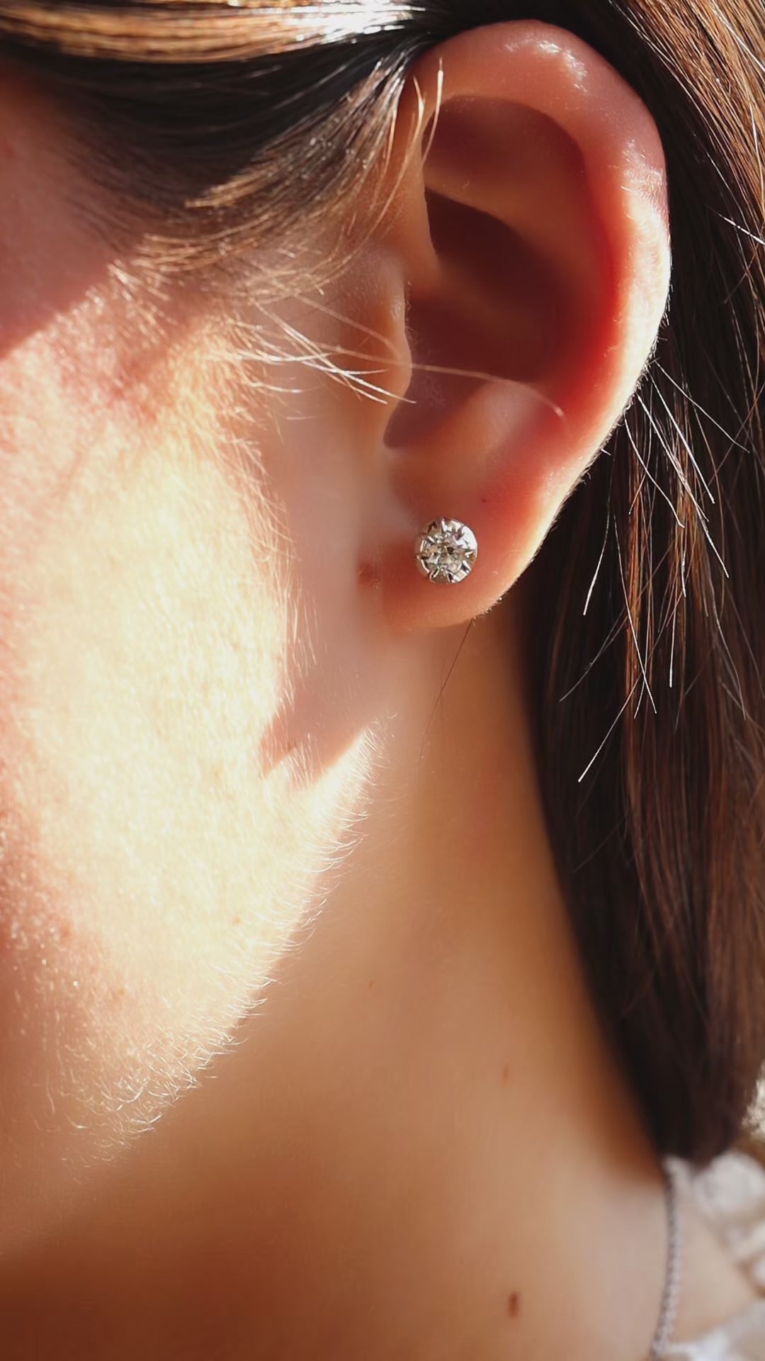 diamond in two-tone setting