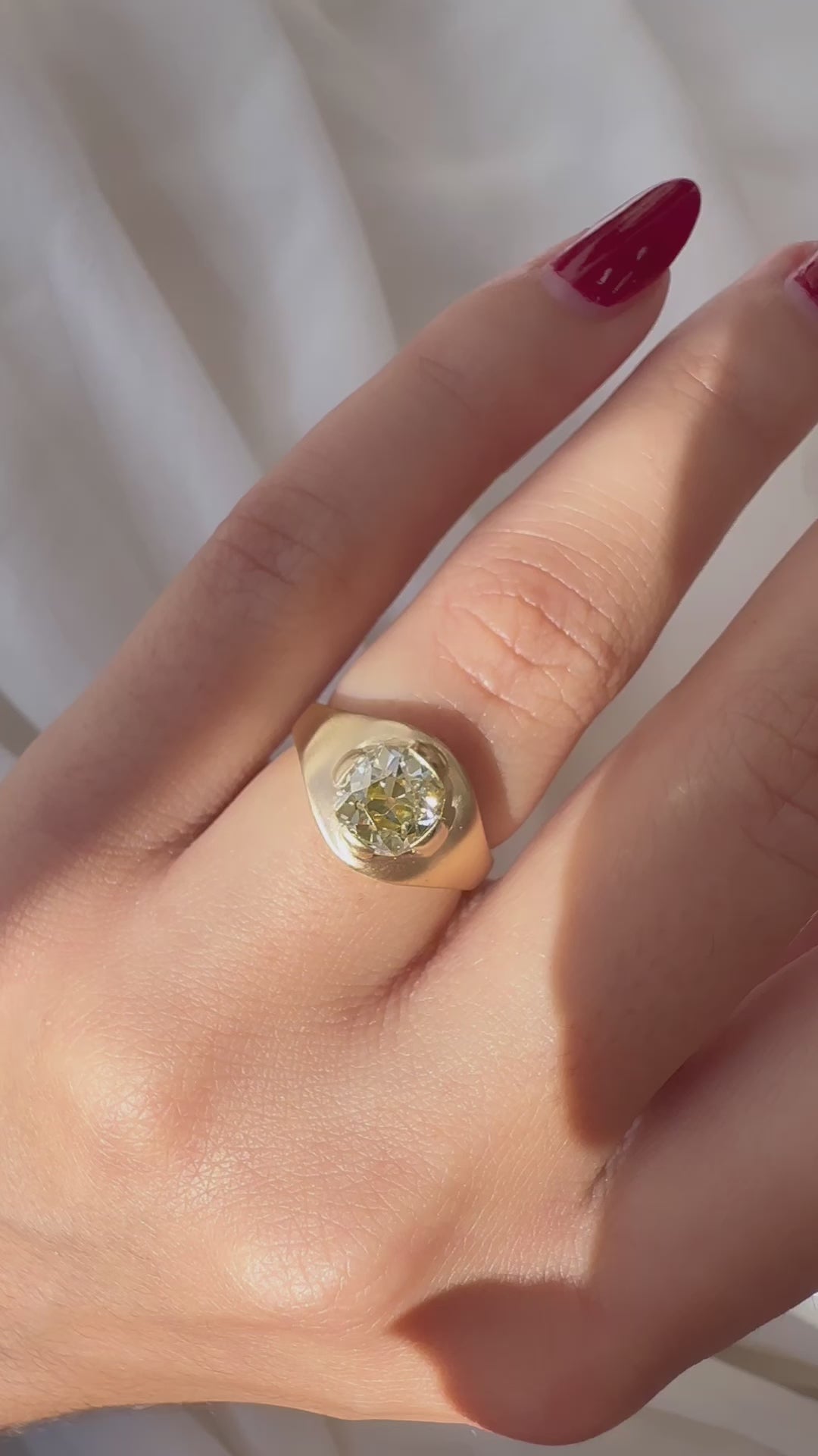 Solitaire Old Mine cut diamond Rings