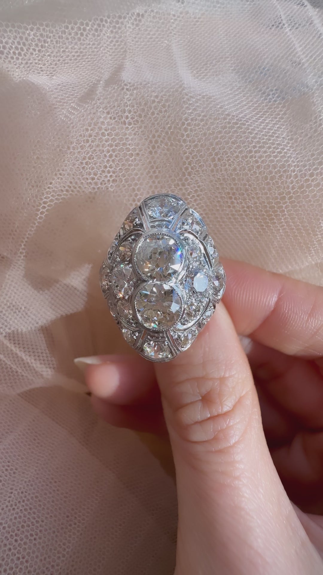 diamond in platinum setting