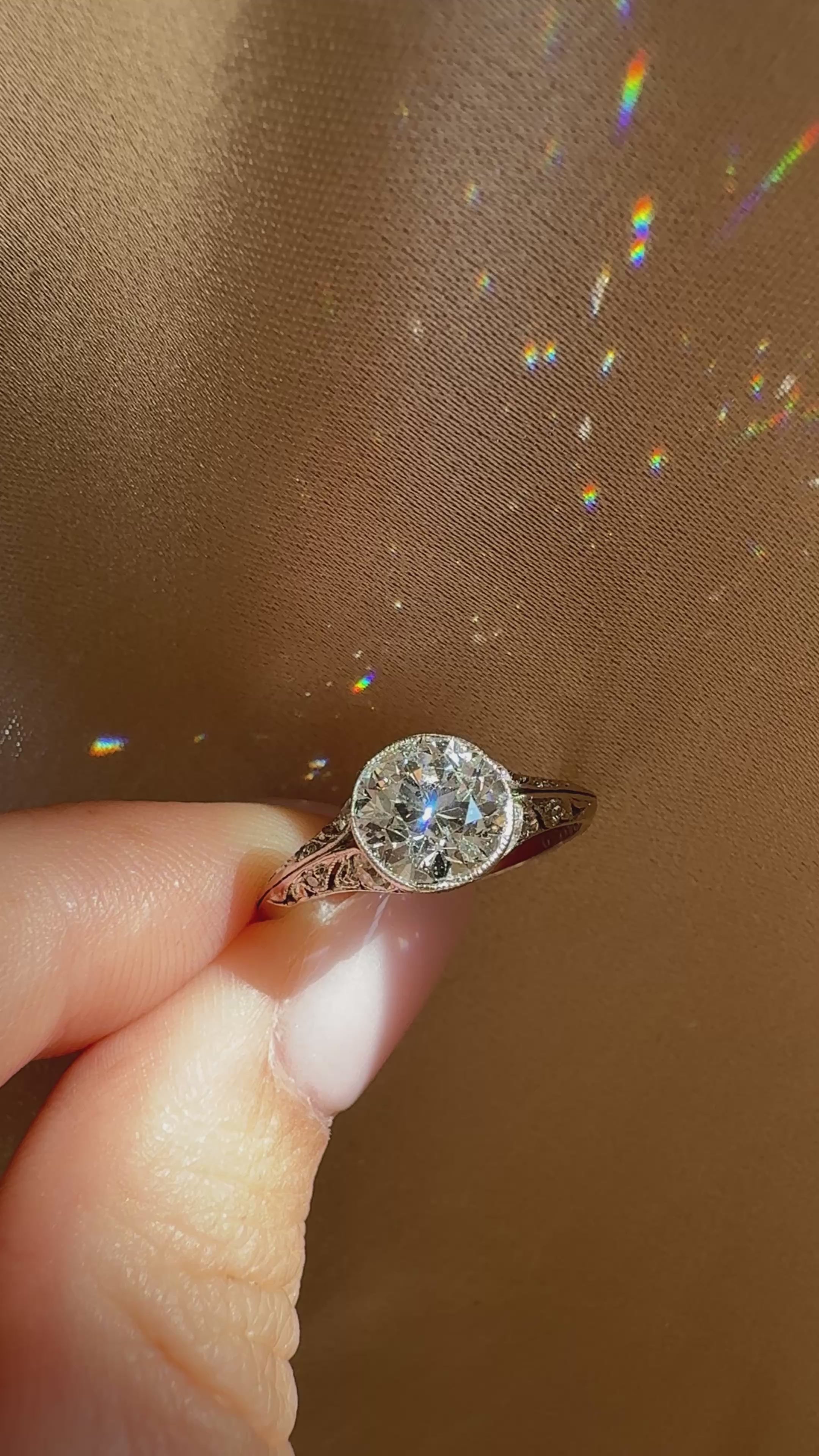 g-h-i color, vs clarity diamond in platinum setting