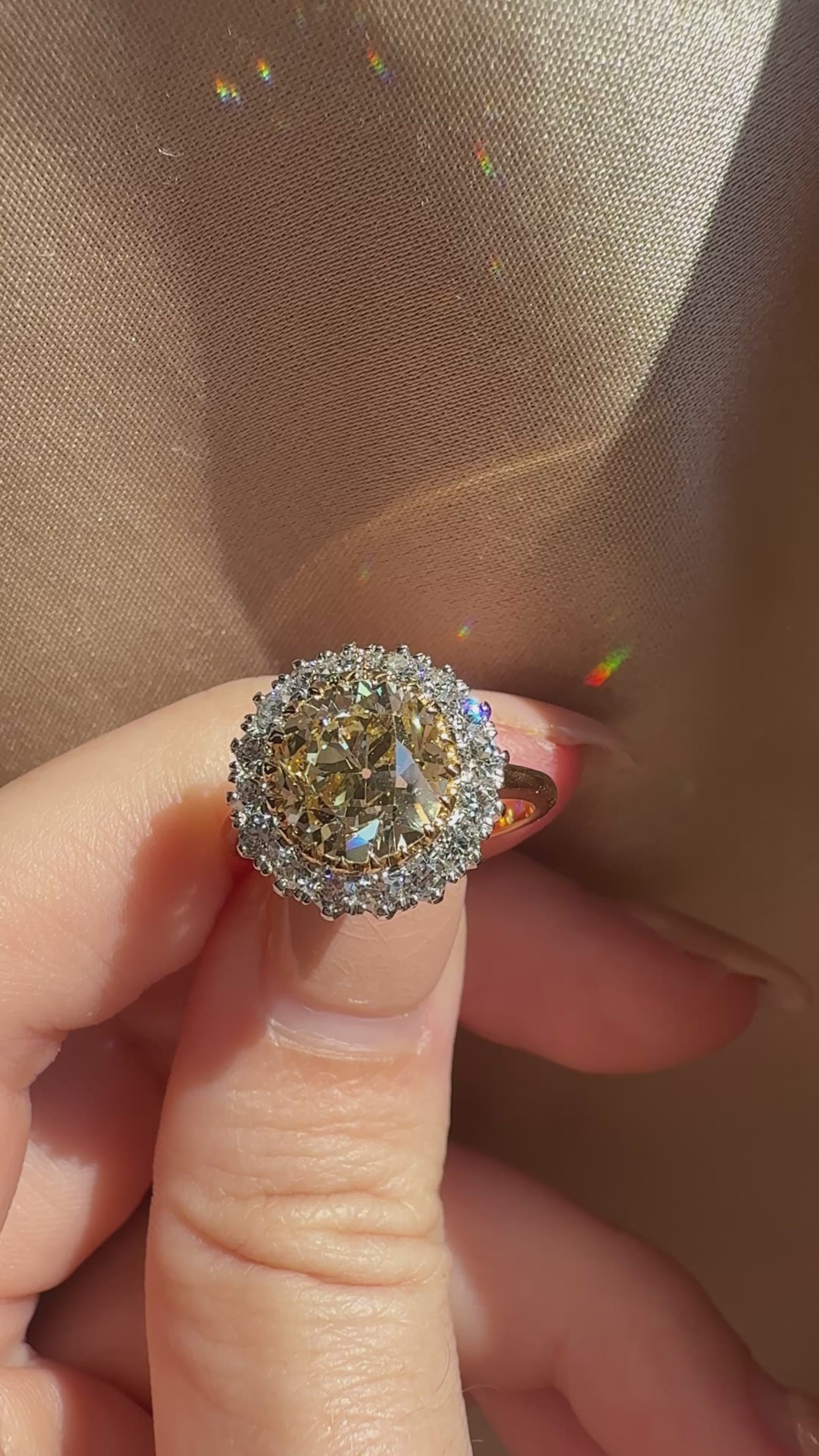 2-3 Carats vintage engagement ring
