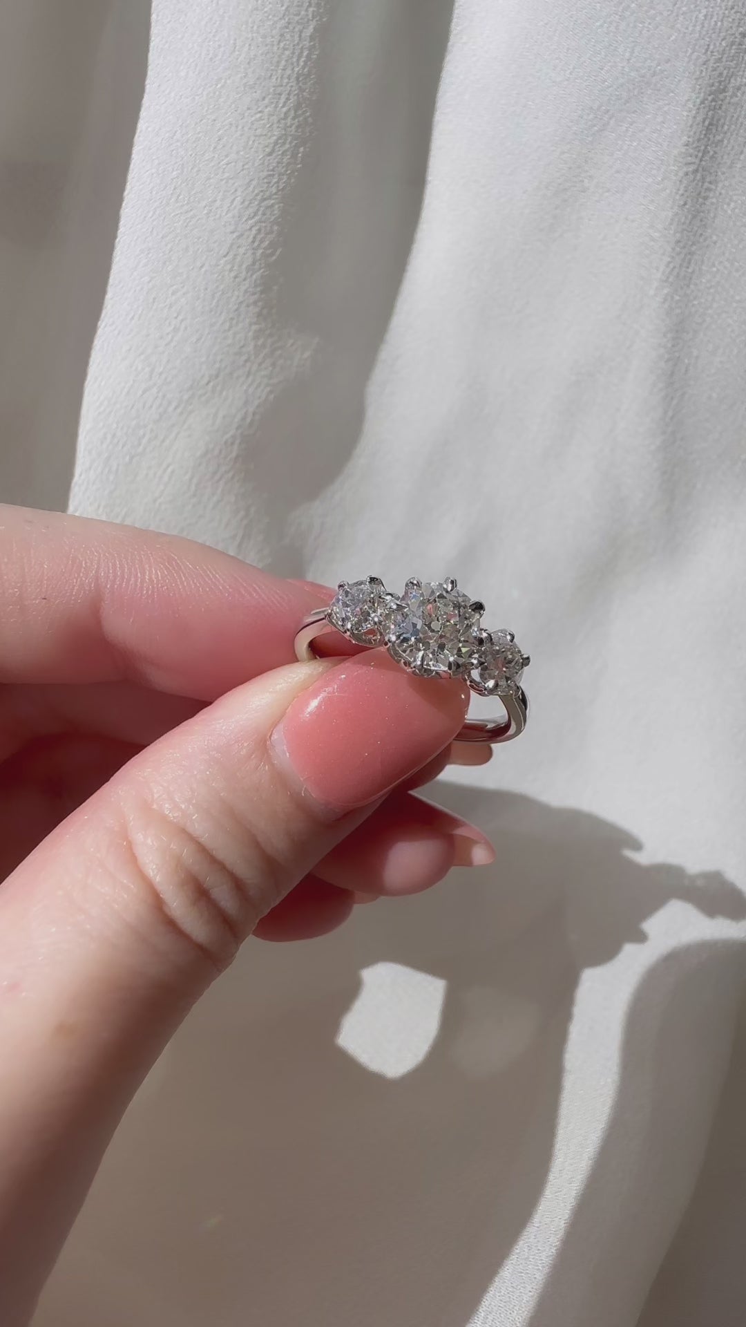 g-h-i color, vs clarity diamond in platinum setting