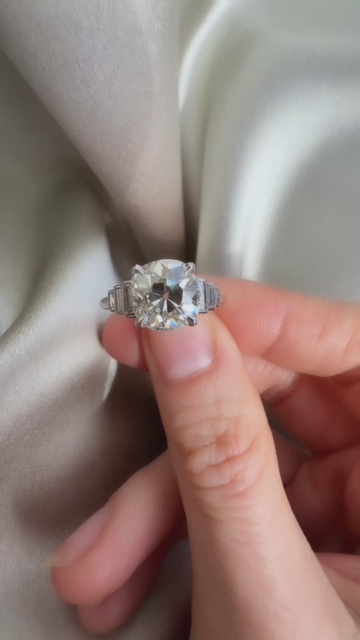 j-k-l color, si-i clarity diamond in platinum setting