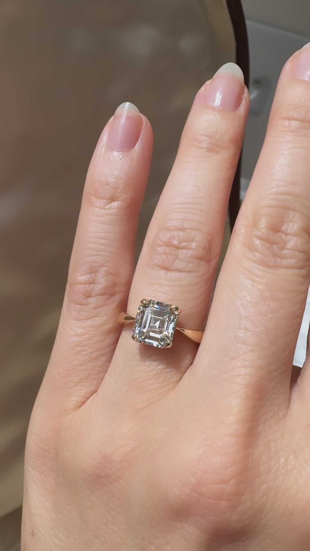 j-k-l color, si-i clarity diamond in yellow gold setting