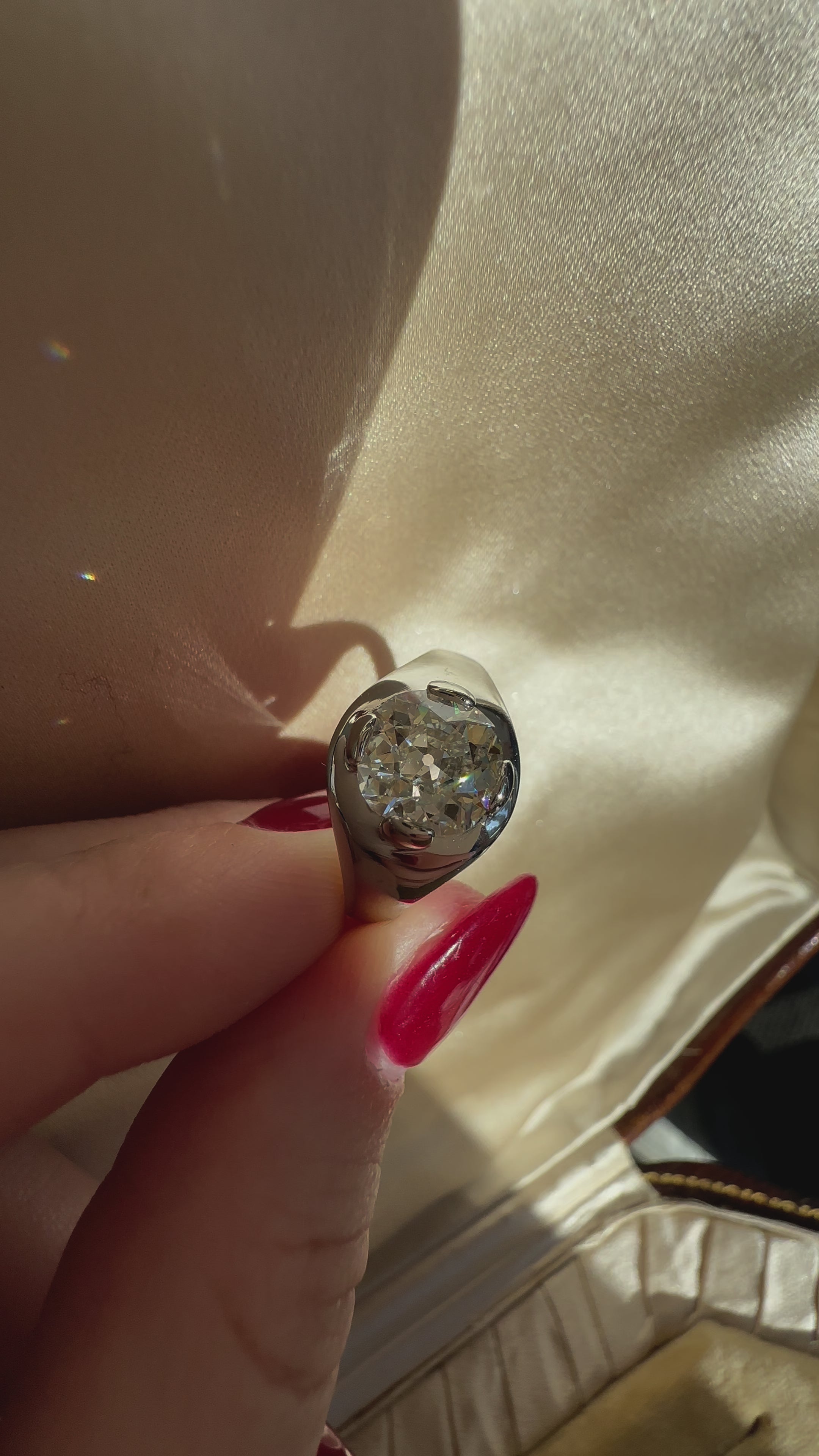 g-h-i color, vs clarity diamond in platinum setting