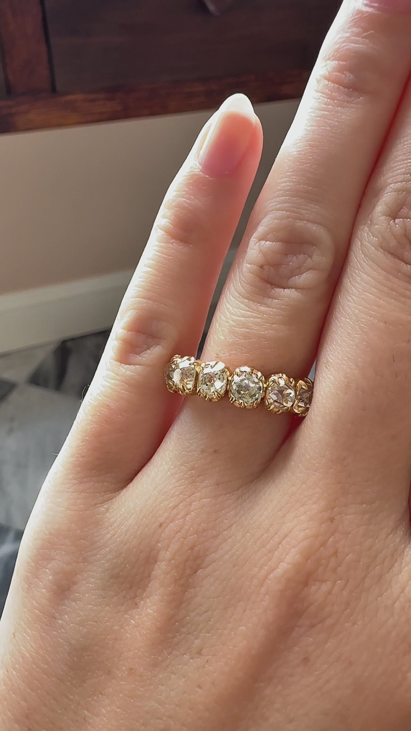 2-3 Carats vintage engagement ring