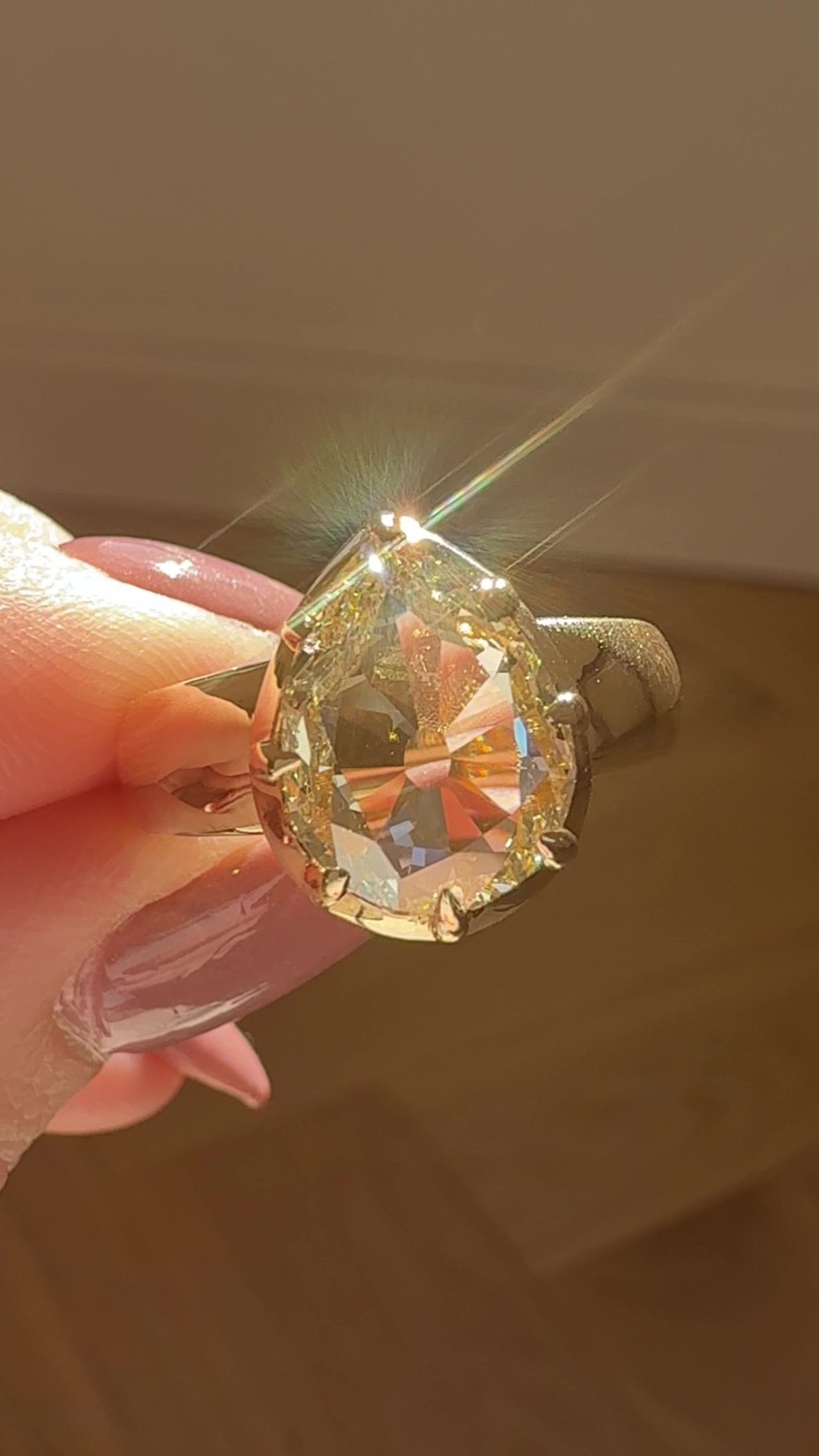  videos and images of vintage Rings-Pear cut diamond Rings